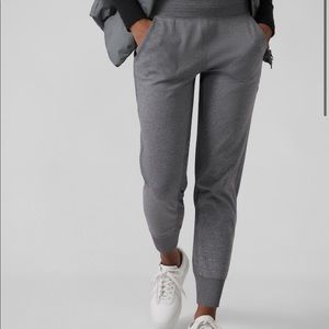 Athleta Venice Jogger size S